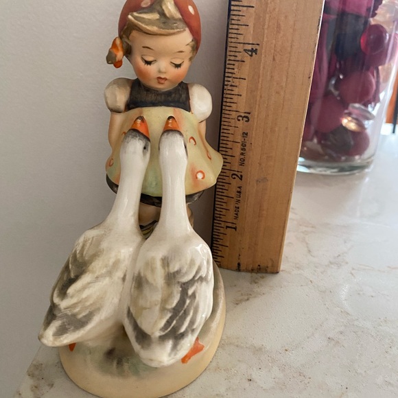 Vintage Goebel Hummel Goose Girl Figurine 47/0 W. Germany - Picture 5 of 5